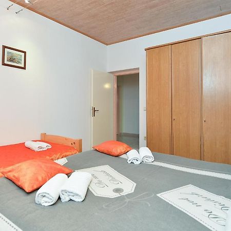 Apartments Jasna 1128 Fažana Eksteriør billede
