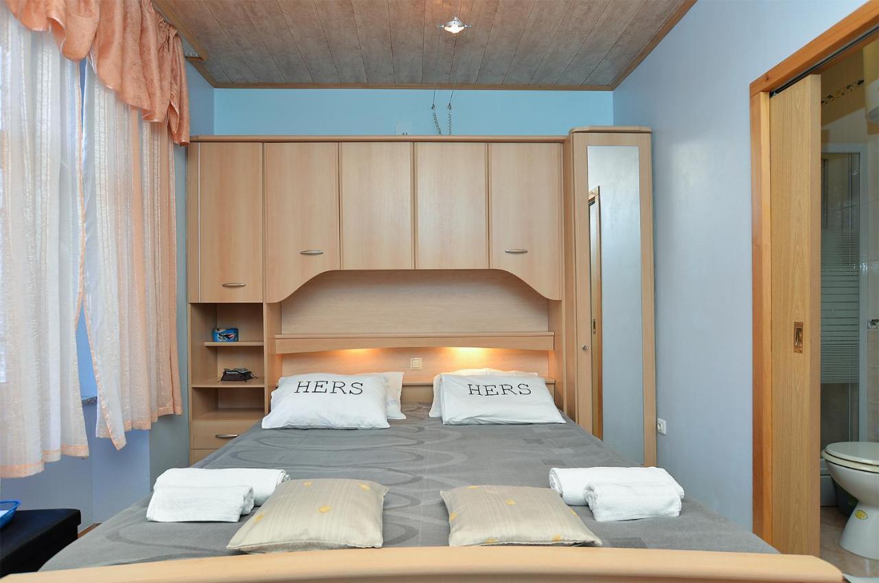 Apartments Jasna 1128 Fažana Eksteriør billede