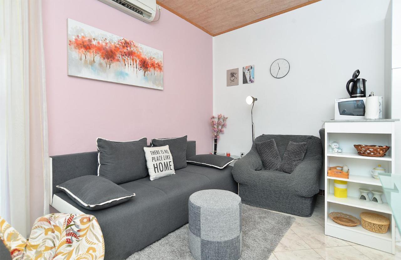 Apartments Jasna 1128 Fažana Eksteriør billede